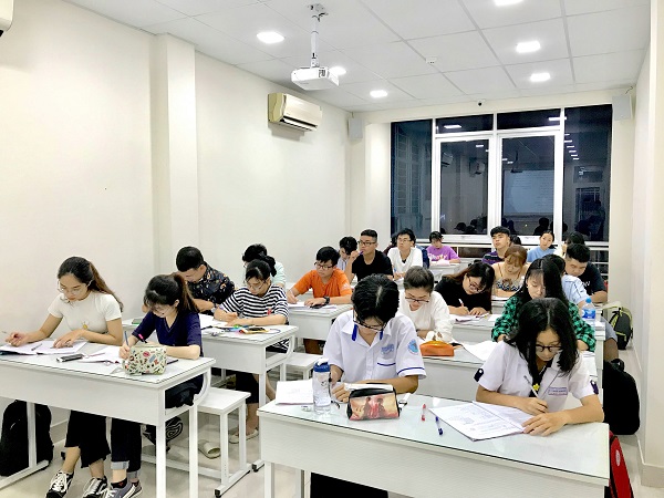 luyện thi toeic tại trung tâm