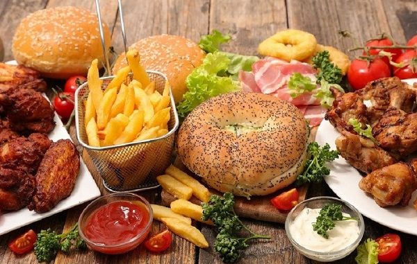 Tránh lạm dụng thức ăn nhanh để tăng cân