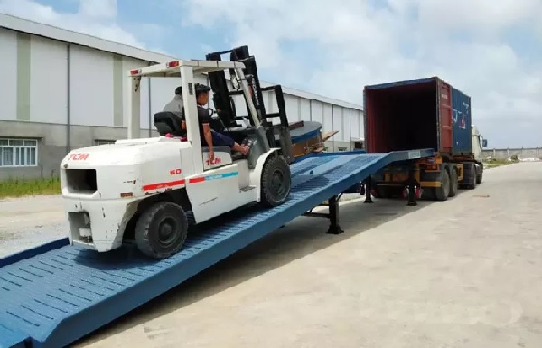 Ứng dụng của cầu lên container trong đời sống