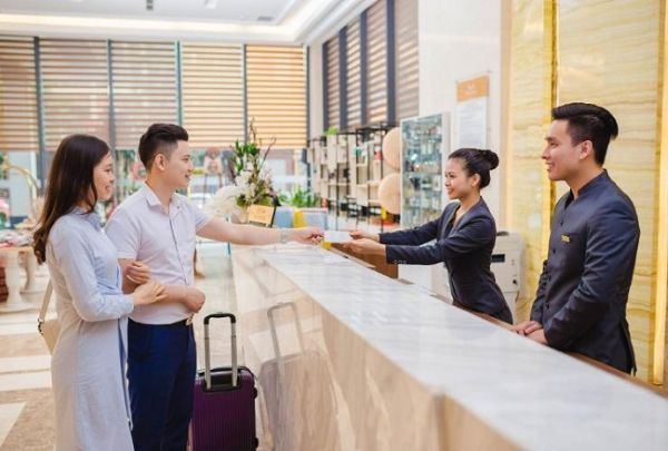 Là ngành thu hút nhiều nhân lực nhất là các bạn trẻ