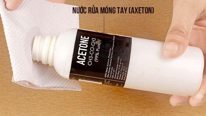 Lau kính bằng nước rửa móng tay giúp loại bỏ vết bẩn lâu ngày