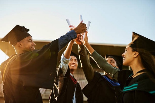 Liên kết kiến thức mới với trải nghiệm thực tế khi học MBA
