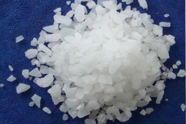 Sử dụng Phèn nhôm (Al2(SO4)3) để xử nước thải